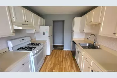 3 Hook Road #72D, Poughkeepsie, NY 12601 - Photo 8