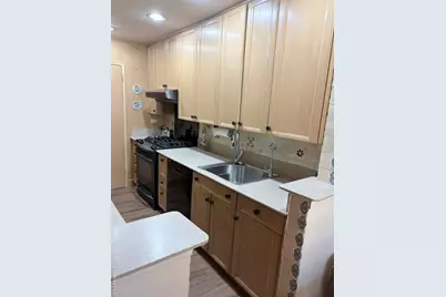 8429 153rd Avenue #3M, Howard Beach, NY 11414 - Photo 2