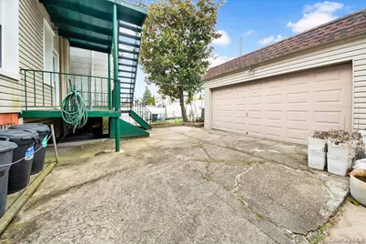 2925 Wellman Avenue, Bronx, NY 10461 - Photo 4