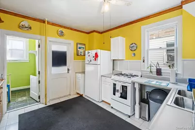 35-29 91st Street, Jackson Heights, NY 11372 - Photo 6