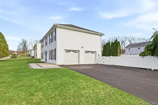 8 Eagle Ln, Poughkeepsie, NY 12601 - Photo 30