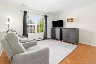 8 Eagle Ln, Poughkeepsie, NY 12601 - Photo 4