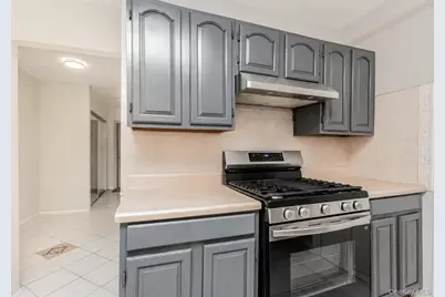 42 Pine Street #3M, Yonkers, NY 10701 - Photo 4