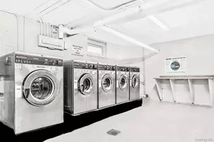 141-42 78th Rd, Kew Gardens, NY 11367 - Photo 8