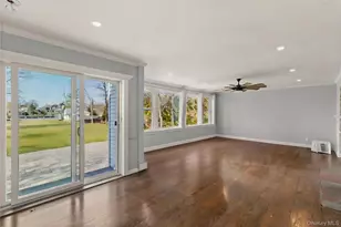 250 Secatogue Ln, West Islip, NY 11795 - Photo 6