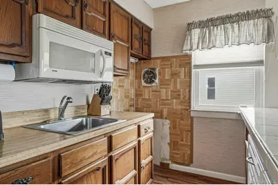 10 Leanore Drive, Farmingdale, NY 11735 - Photo 6