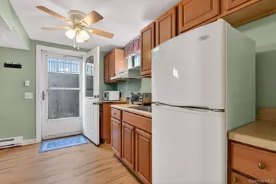 4 Jane Street, Selden, NY 11784 - Photo 18