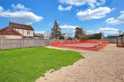 97 Pardee Avenue, Islip, NY 11751 - Photo 20
