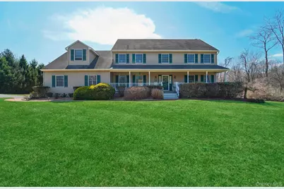 1 Boxwood Lane, Montgomery, NY 12549 - Photo 2