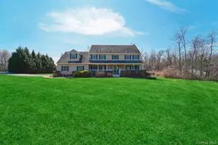 1 Boxwood Ln, Montgomery, NY 12549 - Photo 2