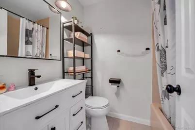 239-48B Oak Park Drive #7B, Douglaston, NY 11362 - Photo 6