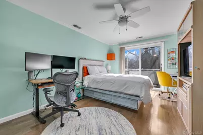 239-48B Oak Park Drive #7B, Douglaston, NY 11362 - Photo 8