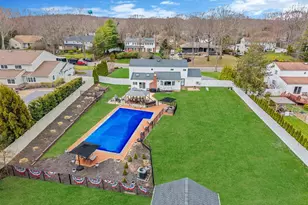 62 Randolph Dr, Dix Hills, NY 11746 - Photo 44