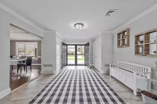 62 Randolph Dr, Dix Hills, NY 11746 - Photo 8