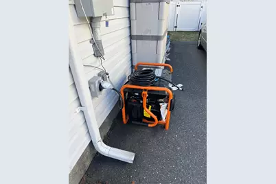 827 Bermuda Road, West Babylon, NY 11704 - Photo 24