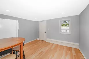 827 Bermuda Rd, West Babylon, NY 11704 - Photo 10