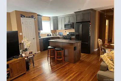 827 Bermuda Road, West Babylon, NY 11704 - Photo 10