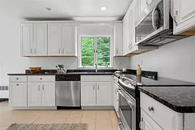 28 Valley View Road, Chappaqua, NY 10514 - Photo 10