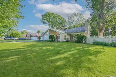 38 Glenmere Lane, Coram, NY 11727 - Photo 6