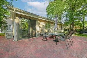 38 Glenmere Ln, Coram, NY 11727 - Photo 8