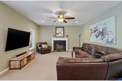 3403 Red Coat Drive, New Windsor, NY 12553 - Photo 16