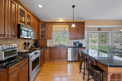 3403 Red Coat Drive, New Windsor, NY 12553 - Photo 2