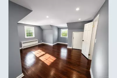 104 Phoenix Street, Hempstead, NY 11550 - Photo 6