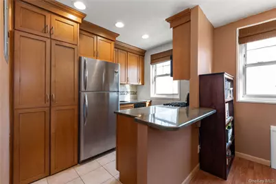 249-31 64th Avenue #2, Little Neck, NY 11362 - Photo 6