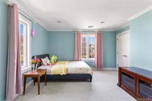 14 Meadow Ln, Manhasset, NY 11030 - Photo 20