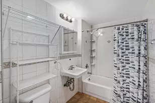 71-33 162nd St, Fresh Meadows, NY 11365 - Photo 20