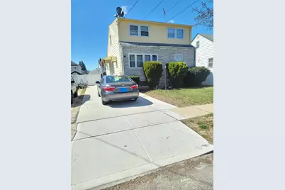 521 N 7th Street, New Hyde Park, NY 11040 - Photo 2