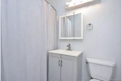 25 Stewart Place #412, Mount Kisco, NY 10549 - Photo 14