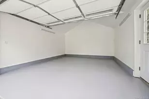 6 Dubonnet Rd, Valley Stream, NY 11581 - Photo 24