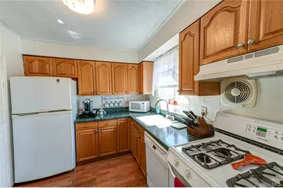 33 Soloff Road, Massapequa, NY 11758 - Photo 32