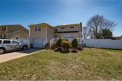33 Soloff Road, Massapequa, NY 11758 - Photo 2