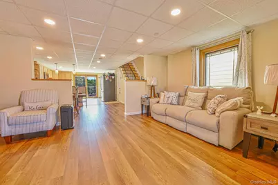 20 W 18th Road, Far Rockaway, NY 11693 - Photo 24