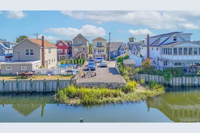 20 W 18th Road, Far Rockaway, NY 11693 - Photo 14