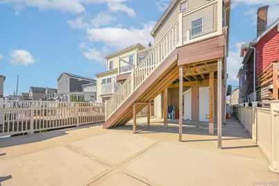 20 W 18th Road, Far Rockaway, NY 11693 - Photo 8