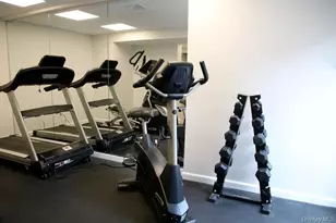 49 Santa Barbara Dr, Plainview, NY 11803 - Photo 22