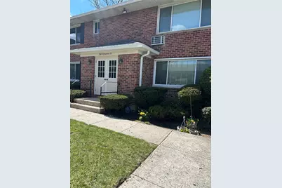 254 Edmunton Drive #K1 Edmunton Drive #K1, North Babylon, NY 11703 - Photo 2