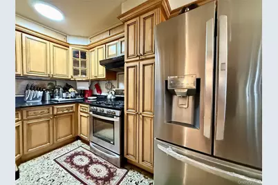 66-05 Garfield Avenue, Woodside, NY 11377 - Photo 6