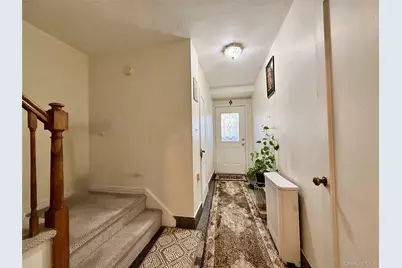 66-05 Garfield Avenue, Woodside, NY 11377 - Photo 24