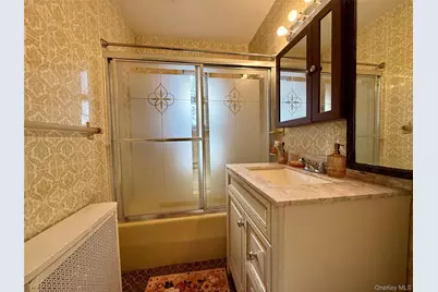 66-05 Garfield Avenue, Woodside, NY 11377 - Photo 18