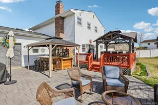 31 Circle Ln, Bay Shore, NY 11706 - Photo 34