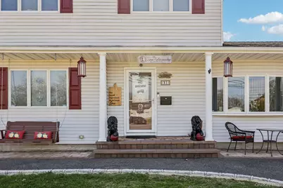 31 Circle Lane, Bay Shore, NY 11706 - Photo 4