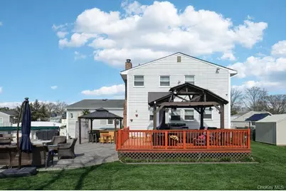 31 Circle Lane, Bay Shore, NY 11706 - Photo 30
