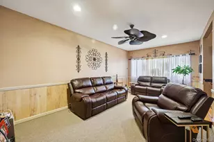 31 Circle Ln, Bay Shore, NY 11706 - Photo 6