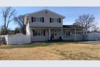 31 Circle Lane, Bay Shore, NY 11706 - Photo 1