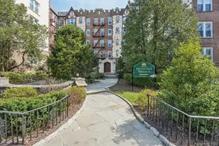 1468 Midland Ave, Bronxville, NY 10708 - Photo 2