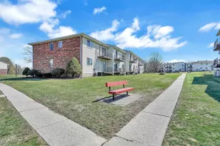 276 Temple Hill Rd, New Windsor, NY 12553 - Photo 18